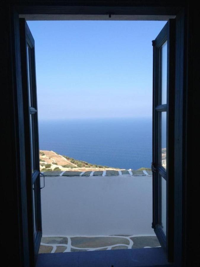 Kifines Suites Folegandros Town Luaran gambar
