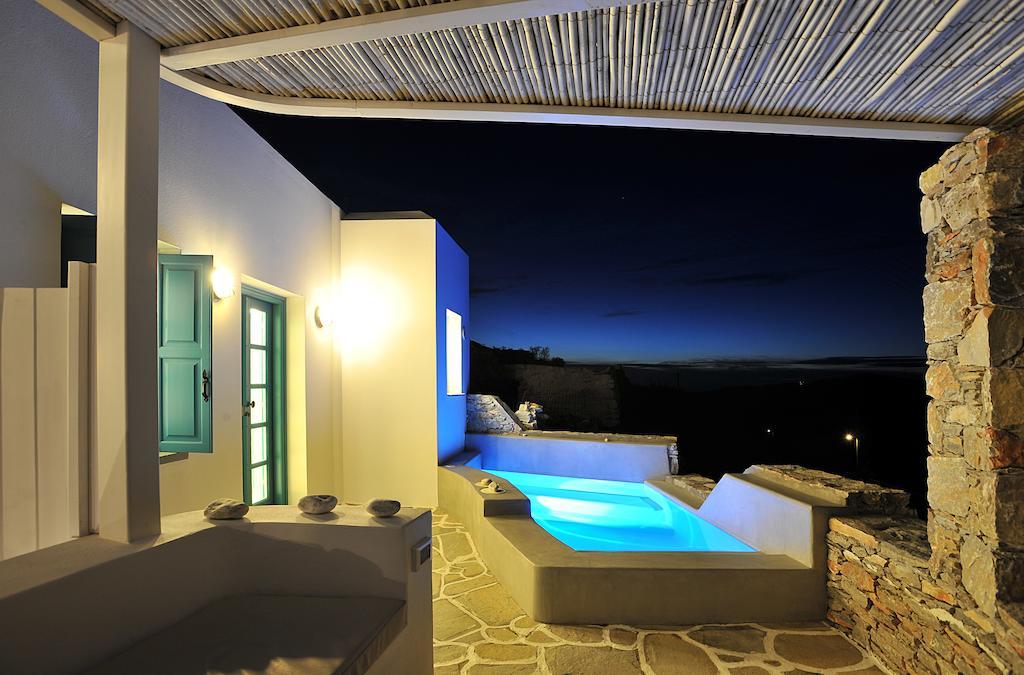 Kifines Suites Folegandros Town Bilik gambar