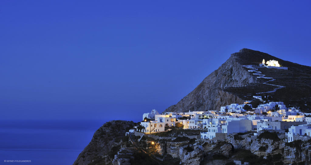 Kifines Suites Folegandros Town Bilik gambar